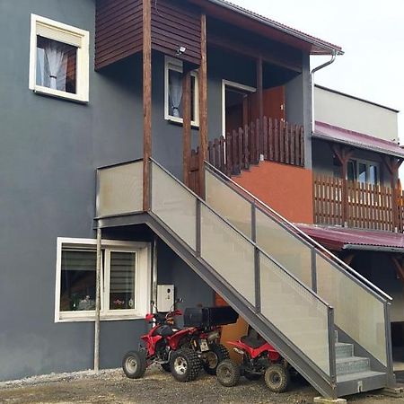 4U Hostel Zgorzelec - Free Parking Jedrzychowice  المظهر الخارجي الصورة