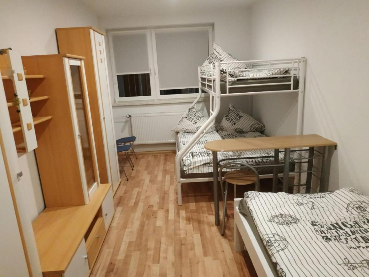 4U Hostel Zgorzelec - Free Parking Jedrzychowice  المظهر الخارجي الصورة