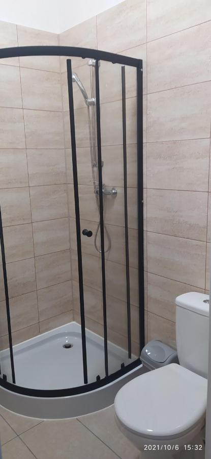 4U Hostel Zgorzelec - Free Parking Jedrzychowice  المظهر الخارجي الصورة