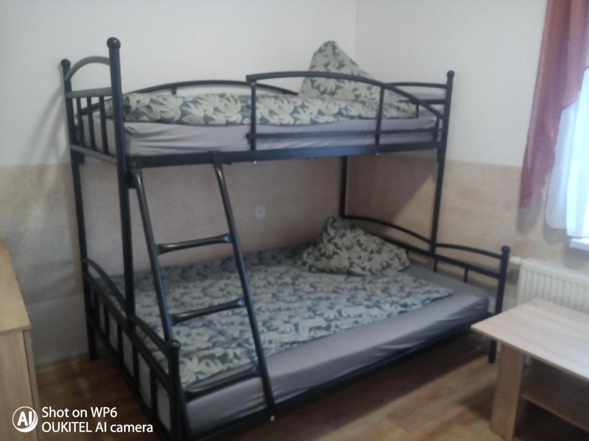 4U Hostel Zgorzelec - Free Parking Jedrzychowice  المظهر الخارجي الصورة
