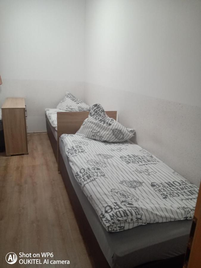 4U Hostel Zgorzelec - Free Parking Jedrzychowice  المظهر الخارجي الصورة